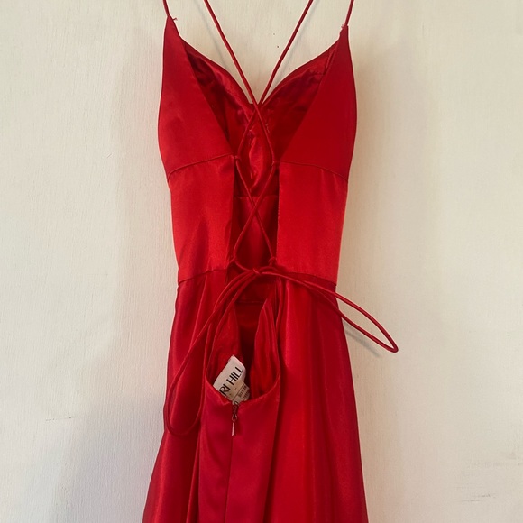 SHERRI HILL Prom/Homecoming Dress Style 51631 in Red — Size 0 - Picture 7 of 8